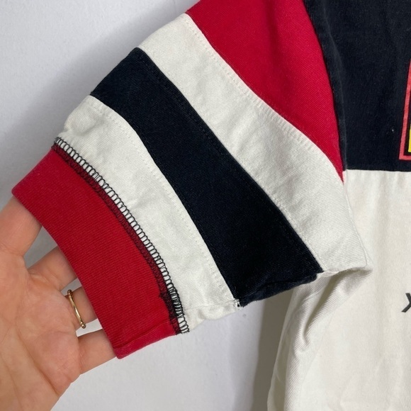 Sporty Graphic Fitted Retro Tee Red White - Picture 6 of 9